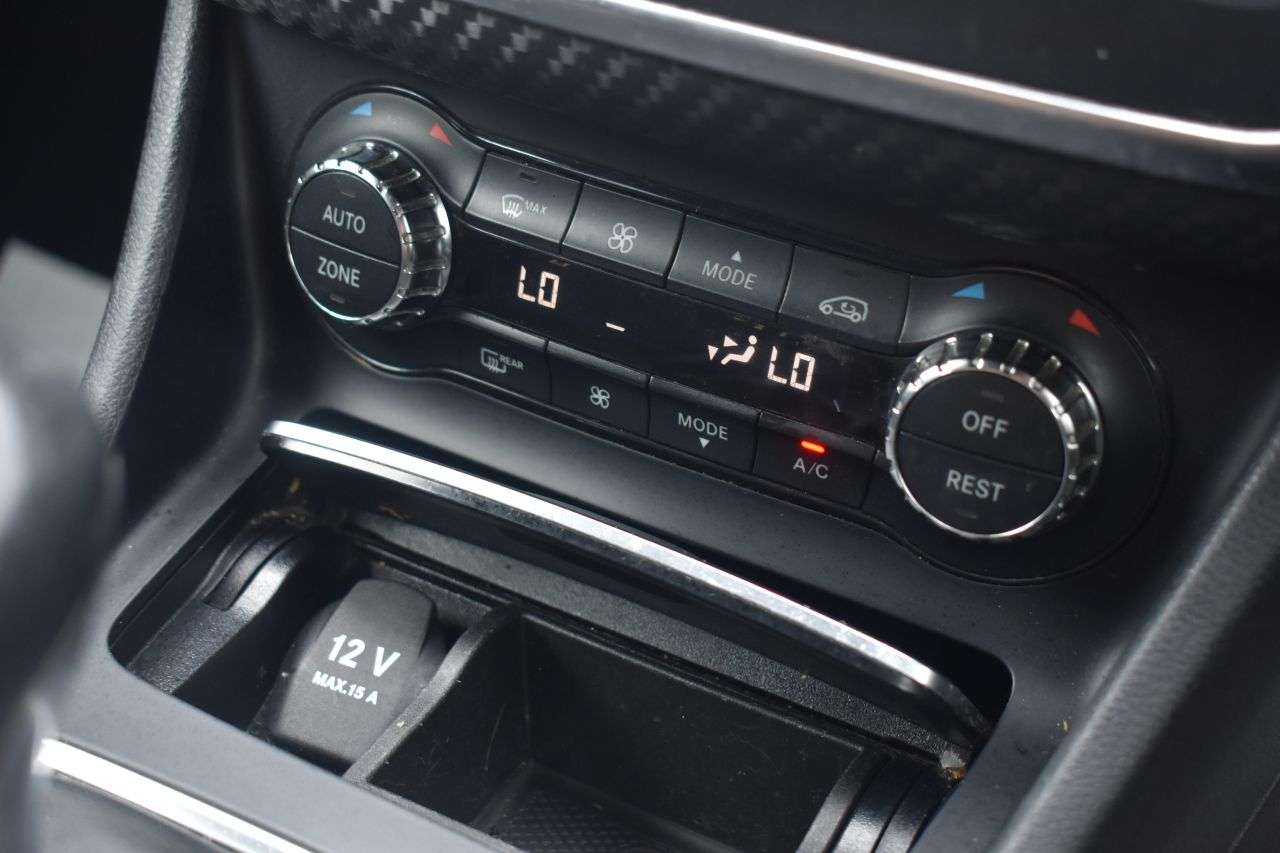 2017 MERCEDES-BENZ A-CLASS 2017 MERCEDES-BENZ A-CLASS