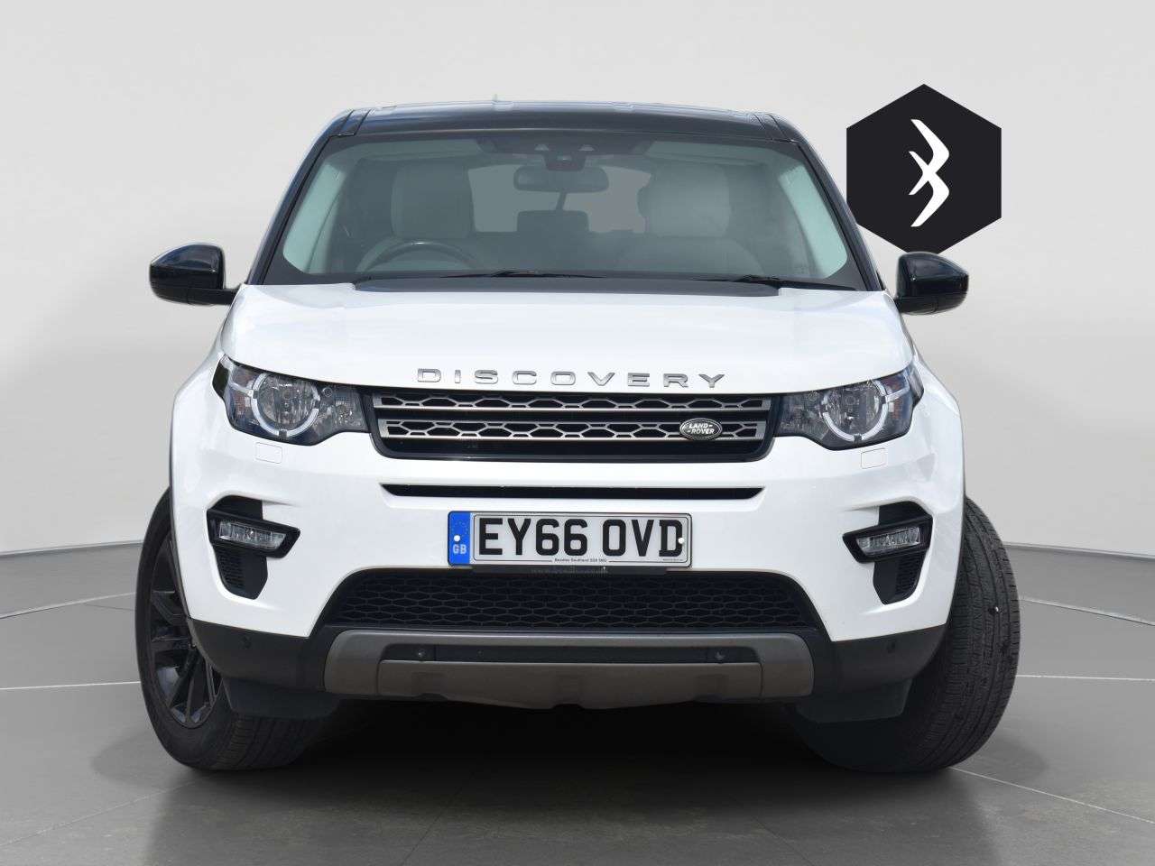 A 2016 LAND ROVER DISCOVERY SPORT 2.0 TD4 SE Tech SUV 5dr Diesel Manual 4WD Euro 6 (s/s) (180 ps) ***128 AA C A 2016 LAND ROVER DISCOVERY SPORT 2.0 TD4 SE Tech SUV 5dr Diesel Manual 4WD Euro 6 (s/s) (180 ps) ***128 AA C