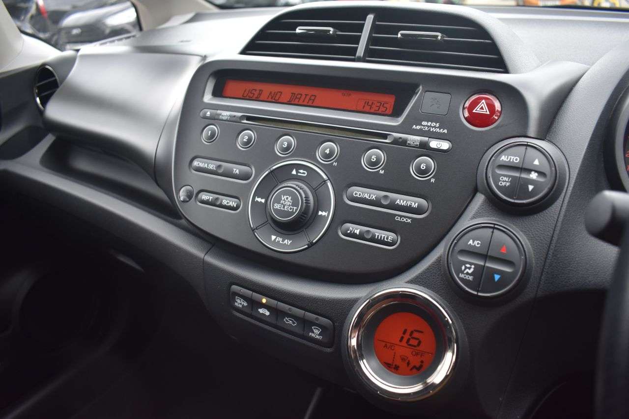 2013 HONDA JAZZ 2013 HONDA JAZZ
