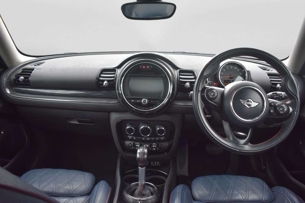 2016 MINI CLUBMAN 2016 MINI CLUBMAN