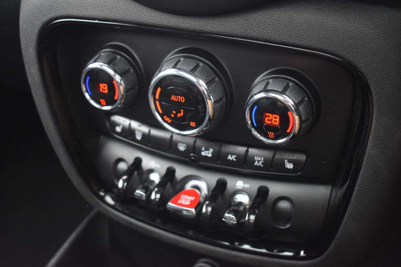 2016 MINI CLUBMAN 2016 MINI CLUBMAN