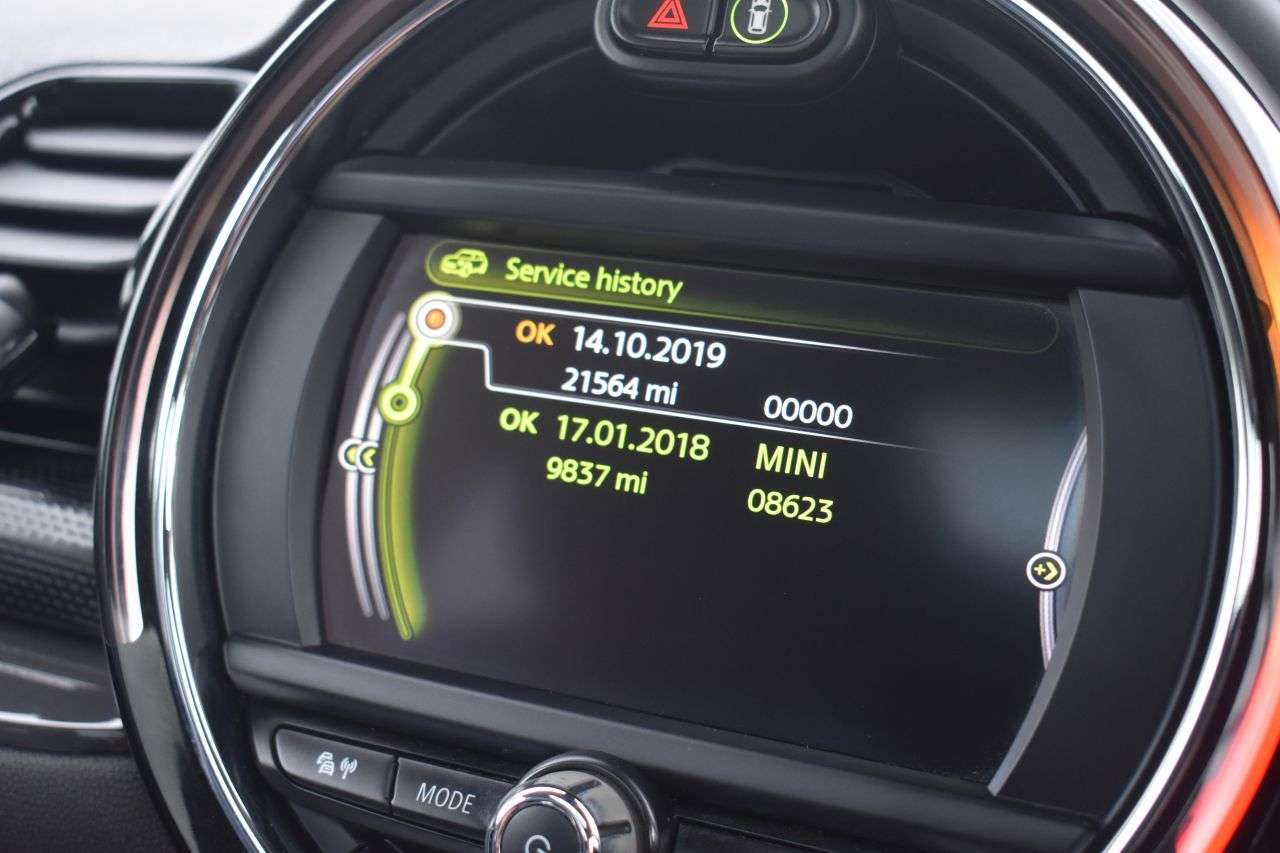 2016 MINI CLUBMAN 2016 MINI CLUBMAN