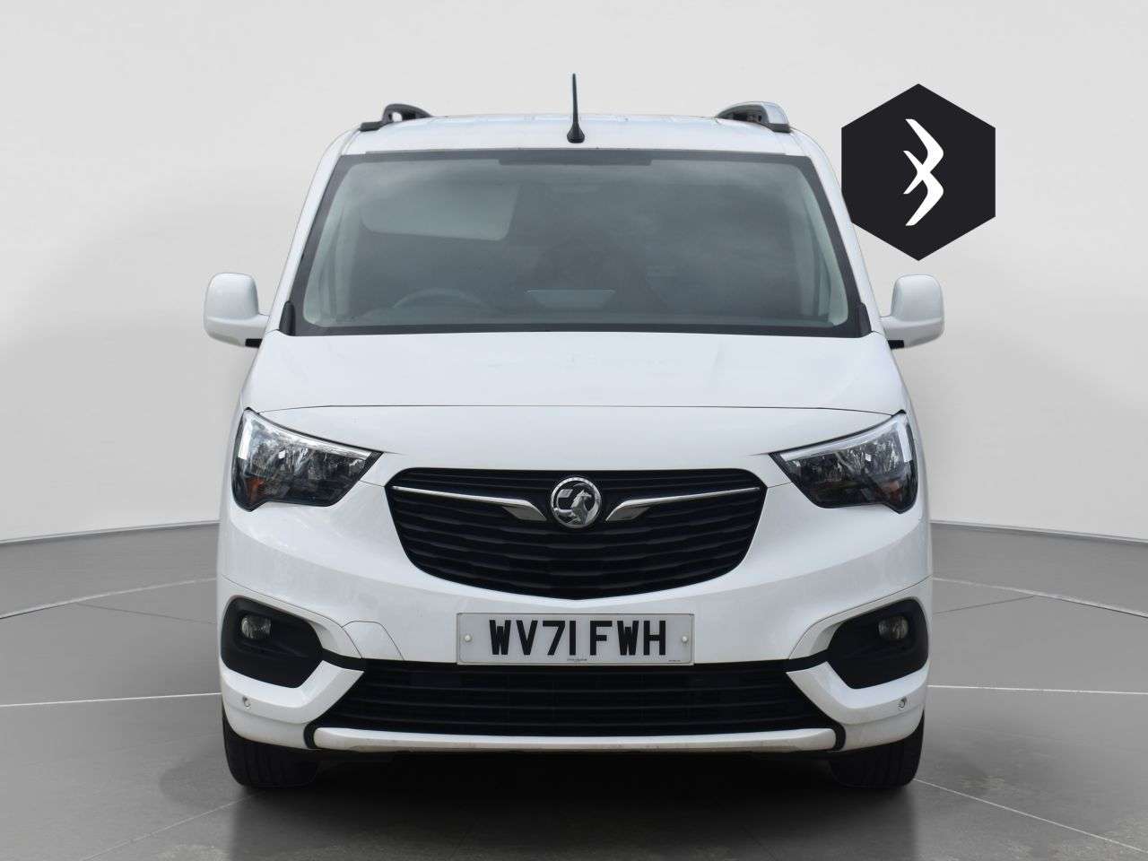 A 2022 VAUXHALL COMBO 1.5 Turbo D 2300 Sportive Panel Van 4dr Diesel Manual L2 H1 Euro 6 (100 ps) A 2022 VAUXHALL COMBO 1.5 Turbo D 2300 Sportive Panel Van 4dr Diesel Manual L2 H1 Euro 6 (100 ps)