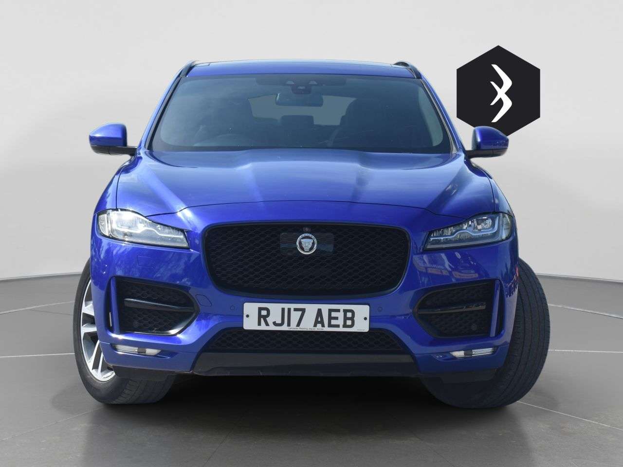 A 2017 JAGUAR F-PACE 2.0 D180 R-Sport SUV 5dr Diesel Auto AWD Euro 6 (s/s) (180 ps) ***128 AA CH A 2017 JAGUAR F-PACE 2.0 D180 R-Sport SUV 5dr Diesel Auto AWD Euro 6 (s/s) (180 ps) ***128 AA CH
