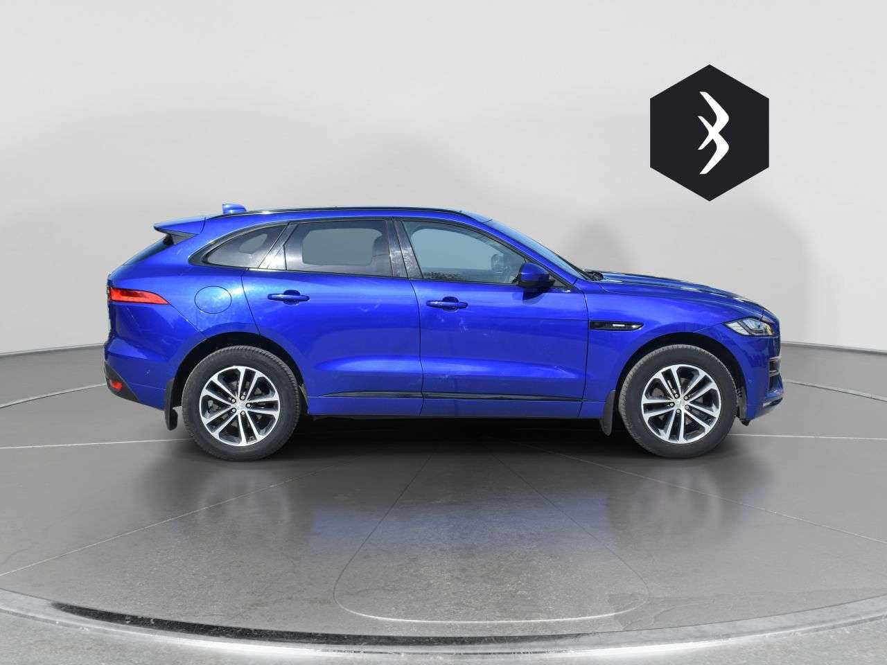 2017 JAGUAR F-PACE 2017 JAGUAR F-PACE
