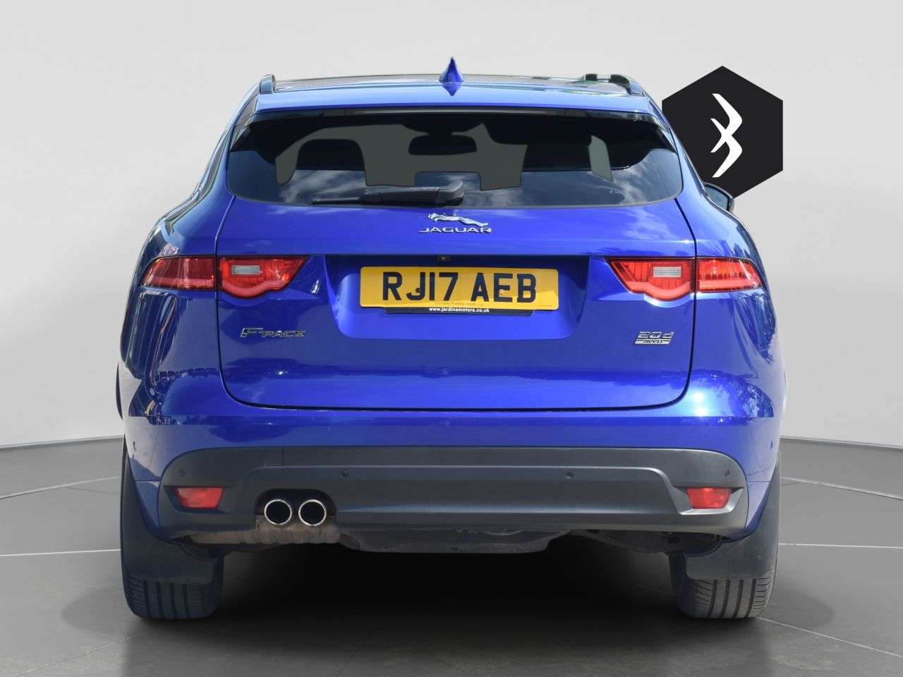 2017 JAGUAR F-PACE 2017 JAGUAR F-PACE