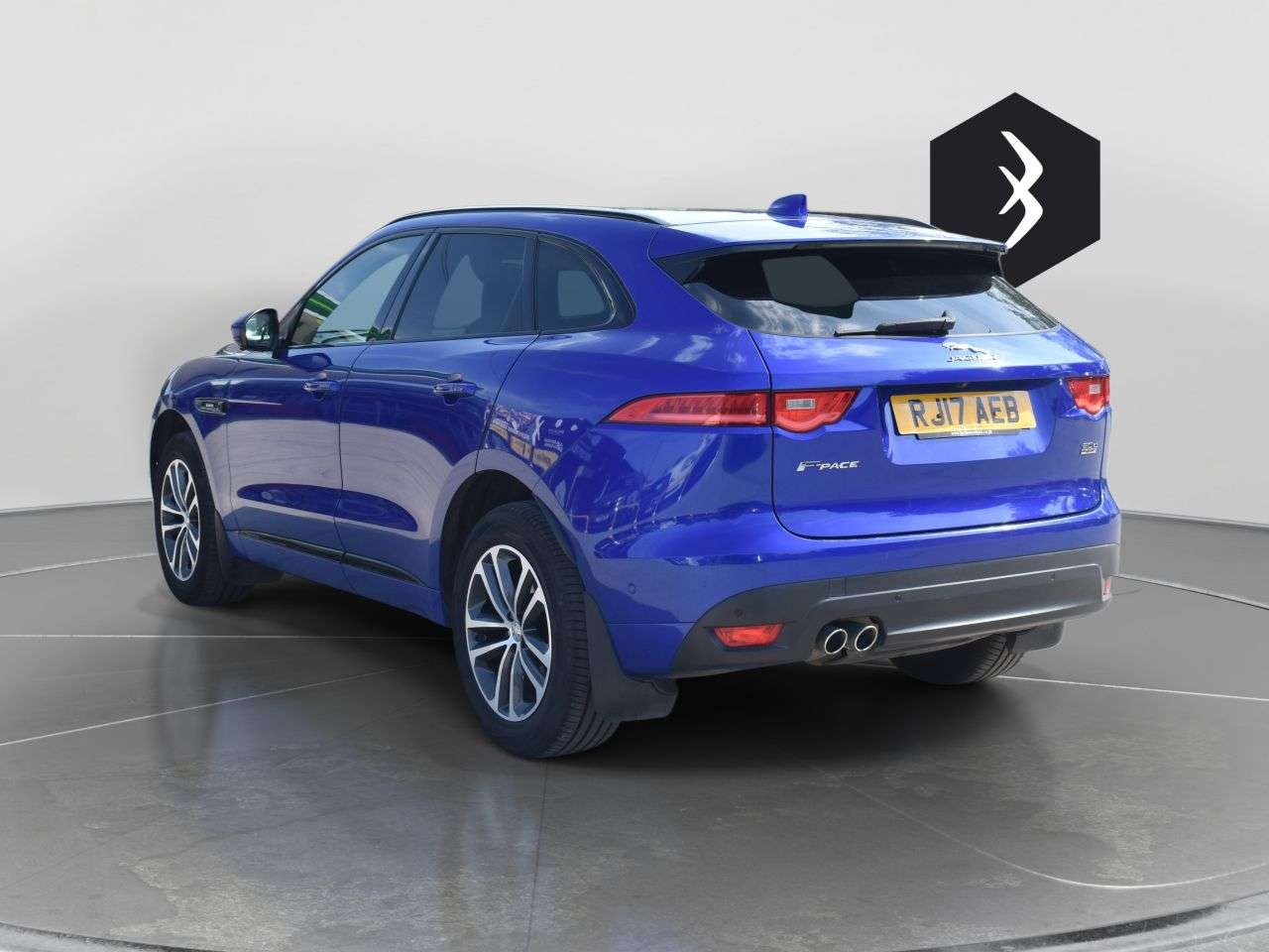 2017 JAGUAR F-PACE 2017 JAGUAR F-PACE