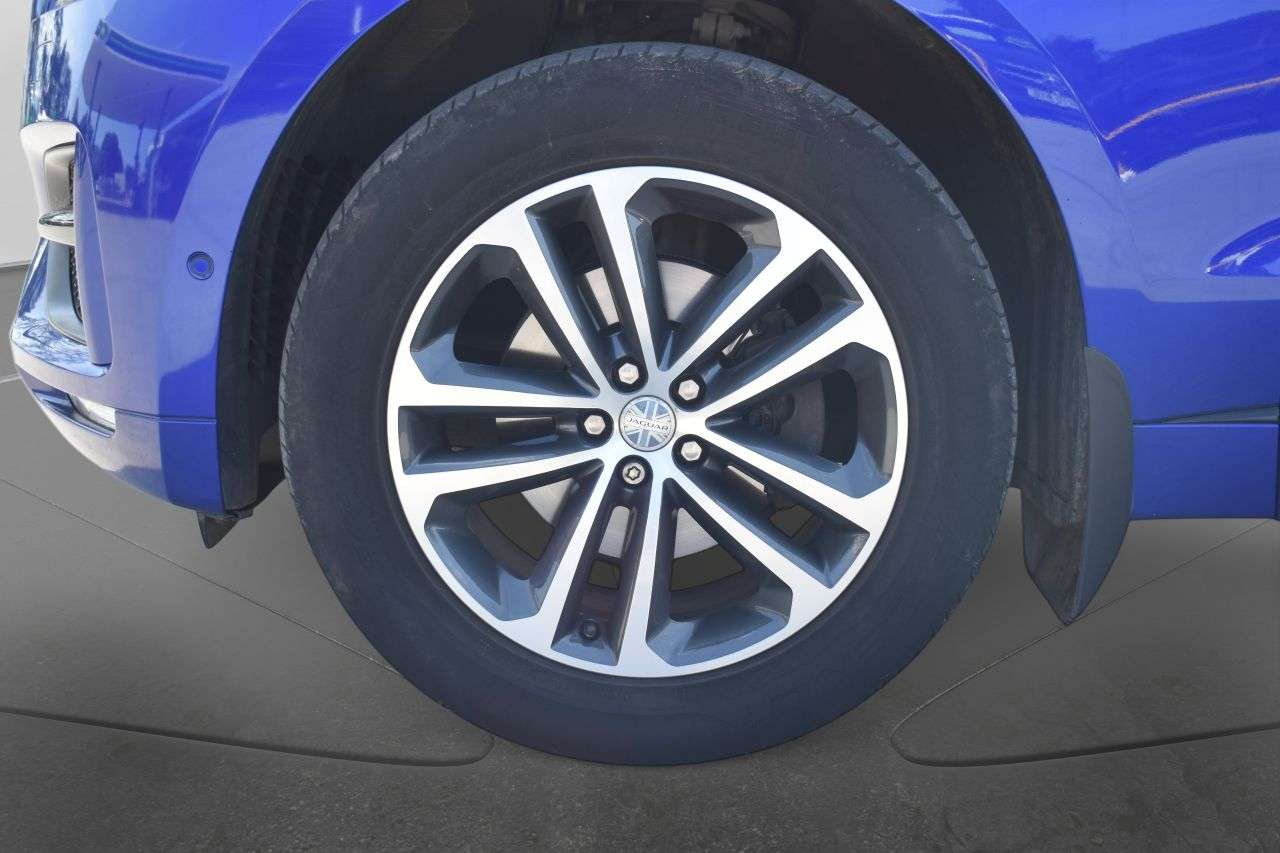 2017 JAGUAR F-PACE 2017 JAGUAR F-PACE