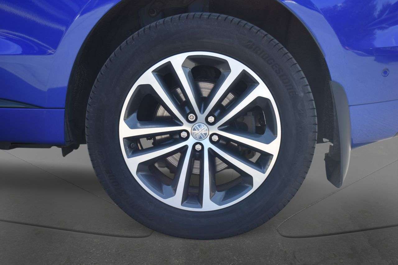 2017 JAGUAR F-PACE 2017 JAGUAR F-PACE