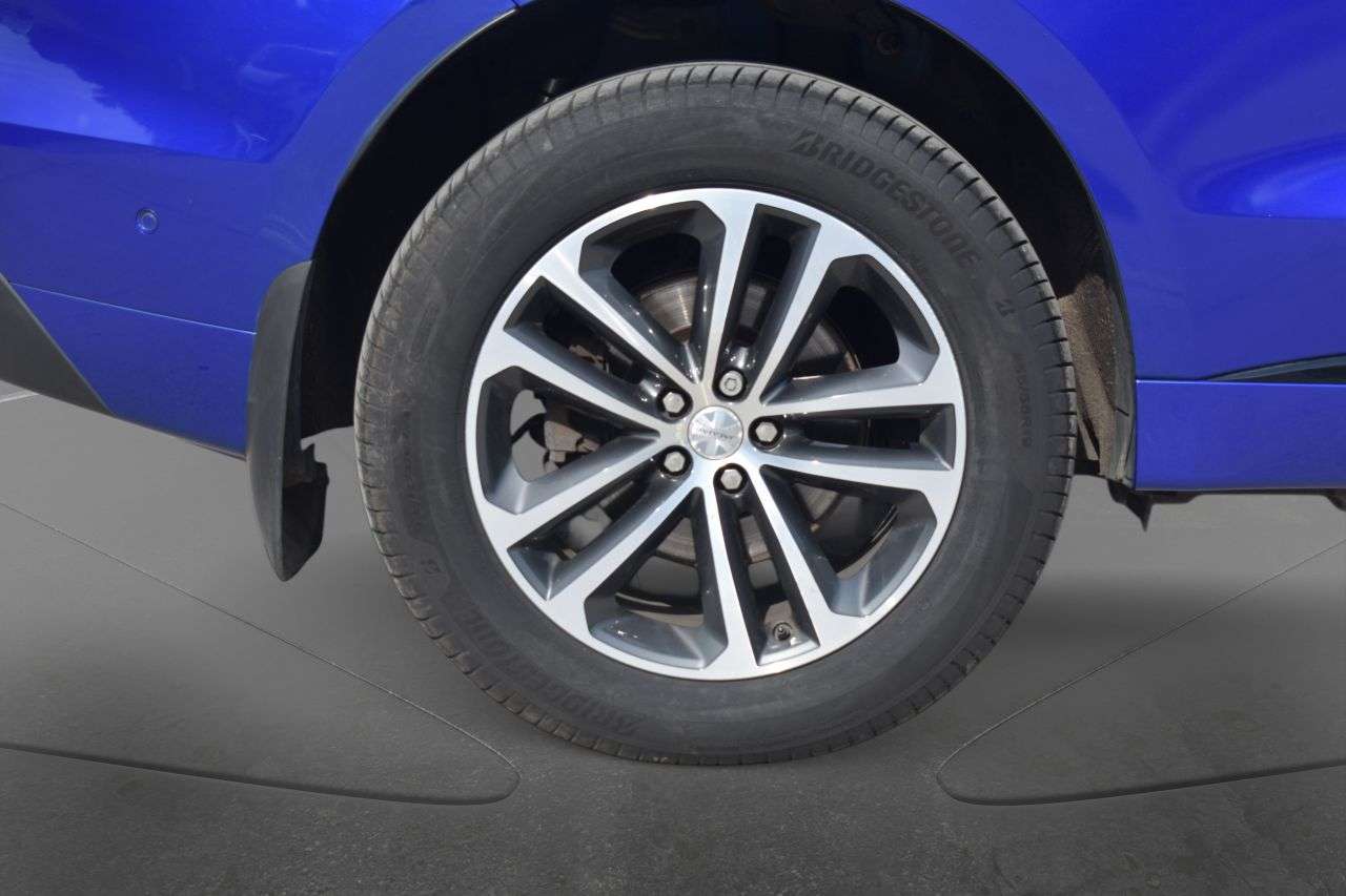 2017 JAGUAR F-PACE 2017 JAGUAR F-PACE
