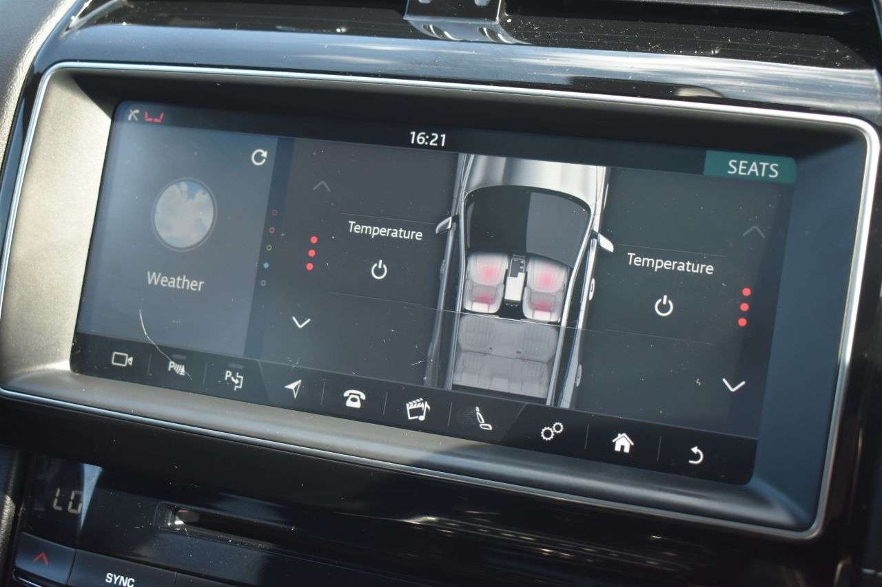 2017 JAGUAR F-PACE 2017 JAGUAR F-PACE
