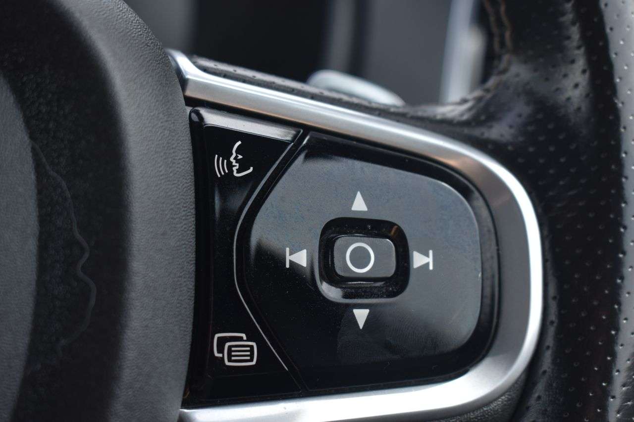 2017 VOLVO XC90 2017 VOLVO XC90