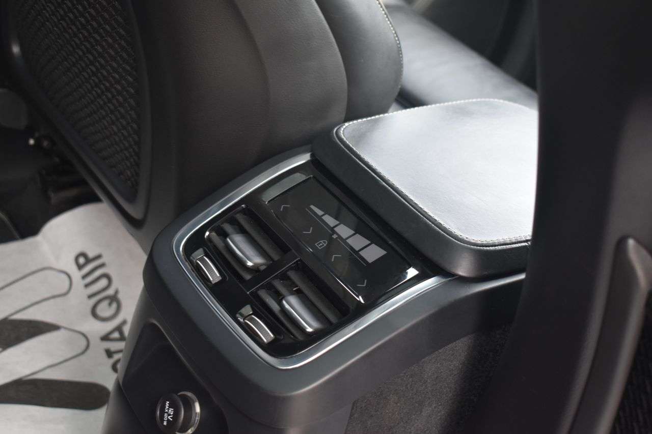 2017 VOLVO XC90 2017 VOLVO XC90