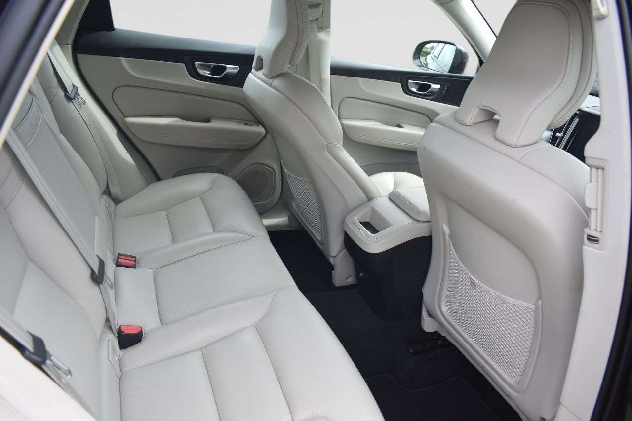 2019 VOLVO XC60 2019 VOLVO XC60