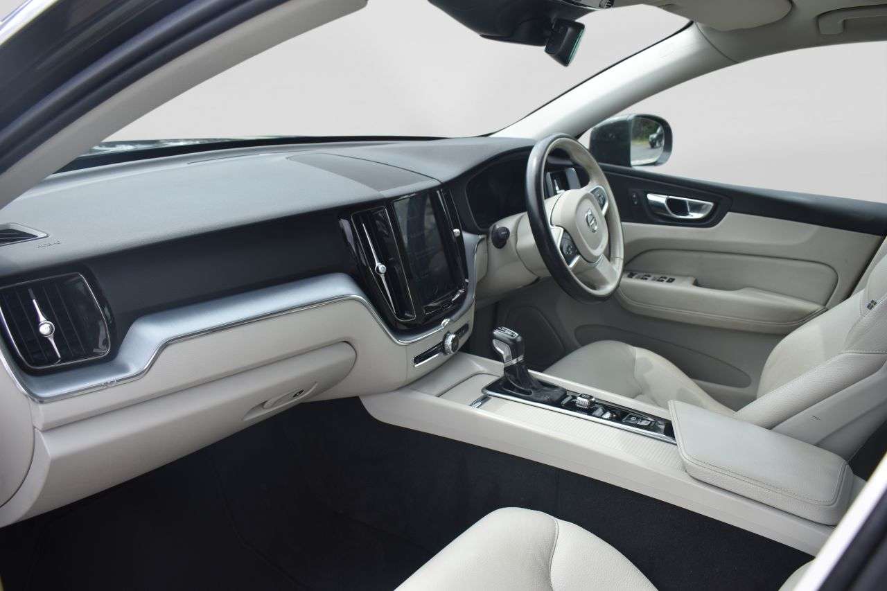 2019 VOLVO XC60 2019 VOLVO XC60