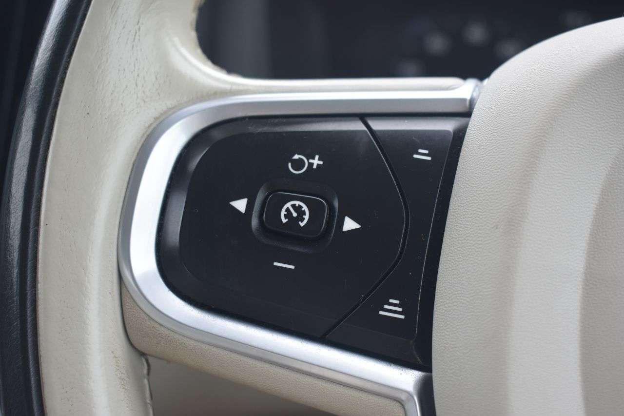2019 VOLVO XC60 2019 VOLVO XC60