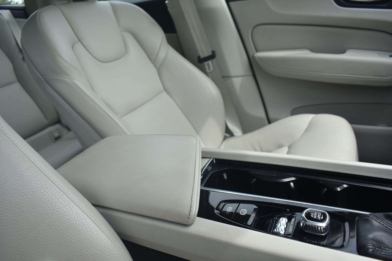 2019 VOLVO XC60 2019 VOLVO XC60