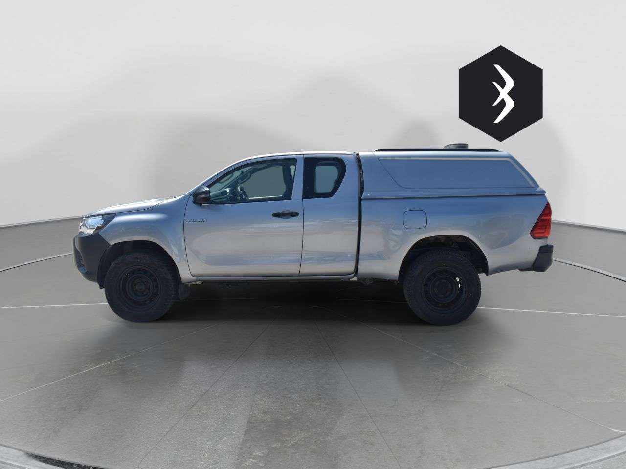 A 2019 TOYOTA HI-LUX 2.4 D-4D Active Pickup Extended Cab 4dr Diesel Manual 4WD Euro 6 (3.5t) (15 A 2019 TOYOTA HI-LUX 2.4 D-4D Active Pickup Extended Cab 4dr Diesel Manual 4WD Euro 6 (3.5t) (15