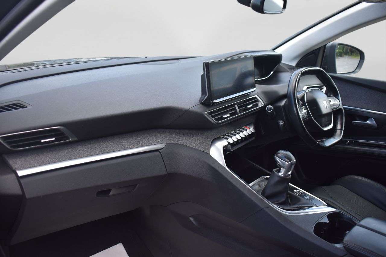 2021 PEUGEOT 3008 2021 PEUGEOT 3008