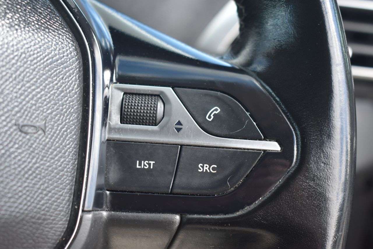 2021 PEUGEOT 3008 2021 PEUGEOT 3008