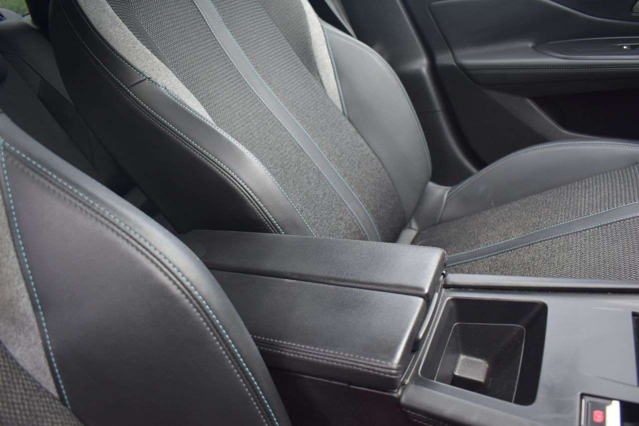 2022 PEUGEOT 308 SW 2022 PEUGEOT 308 SW