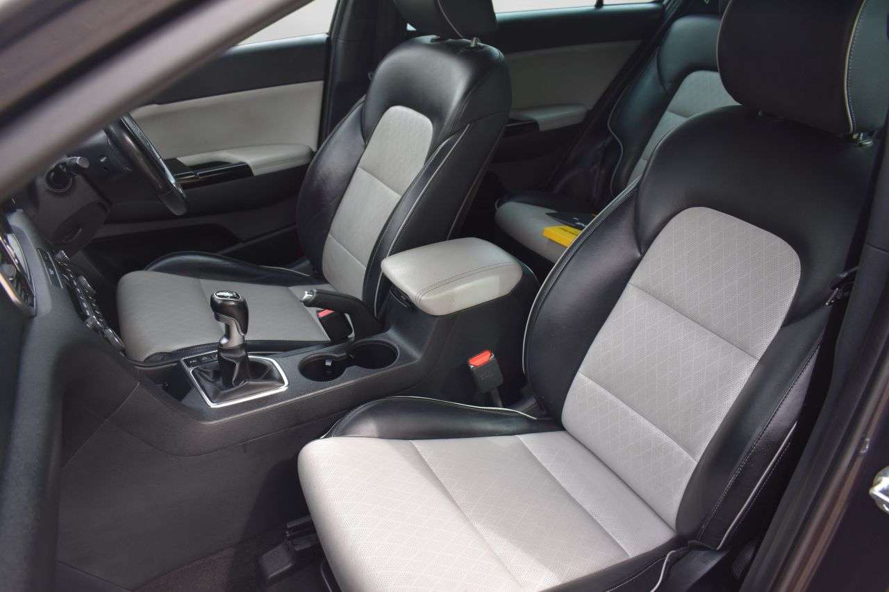 2017 KIA SPORTAGE 2017 KIA SPORTAGE