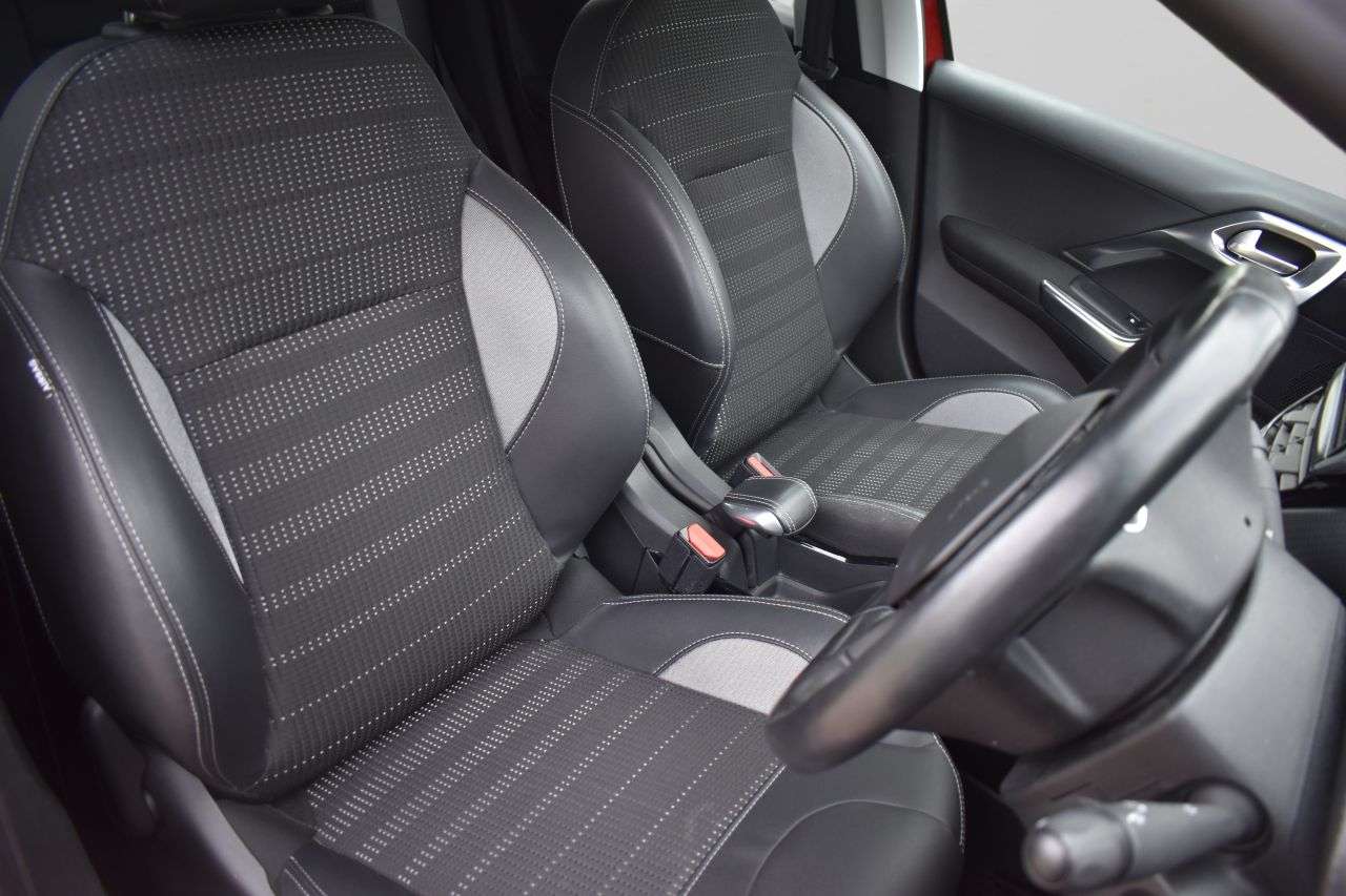 2018 PEUGEOT 2008 2018 PEUGEOT 2008