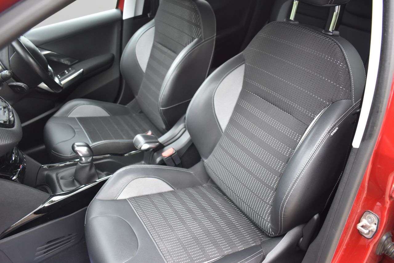 2018 PEUGEOT 2008 2018 PEUGEOT 2008