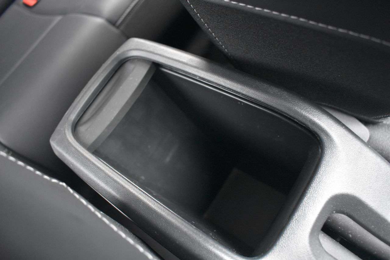 2018 PEUGEOT 2008 2018 PEUGEOT 2008
