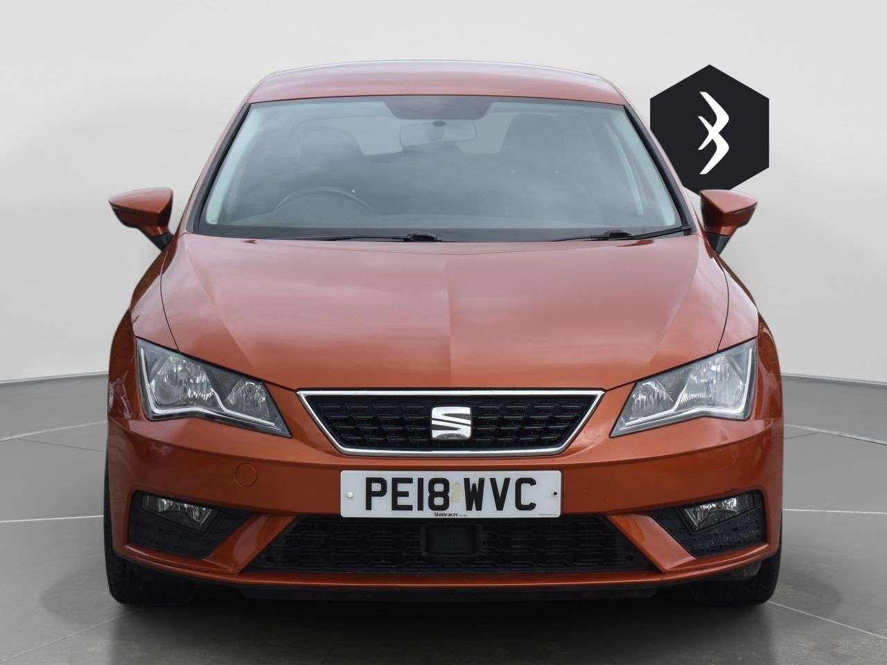 A 2018 SEAT LEON 1.6 TDI SE Dynamic Technology Hatchback 5dr Diesel DSG Euro 6 (s/s) (115 ps A 2018 SEAT LEON 1.6 TDI SE Dynamic Technology Hatchback 5dr Diesel DSG Euro 6 (s/s) (115 ps