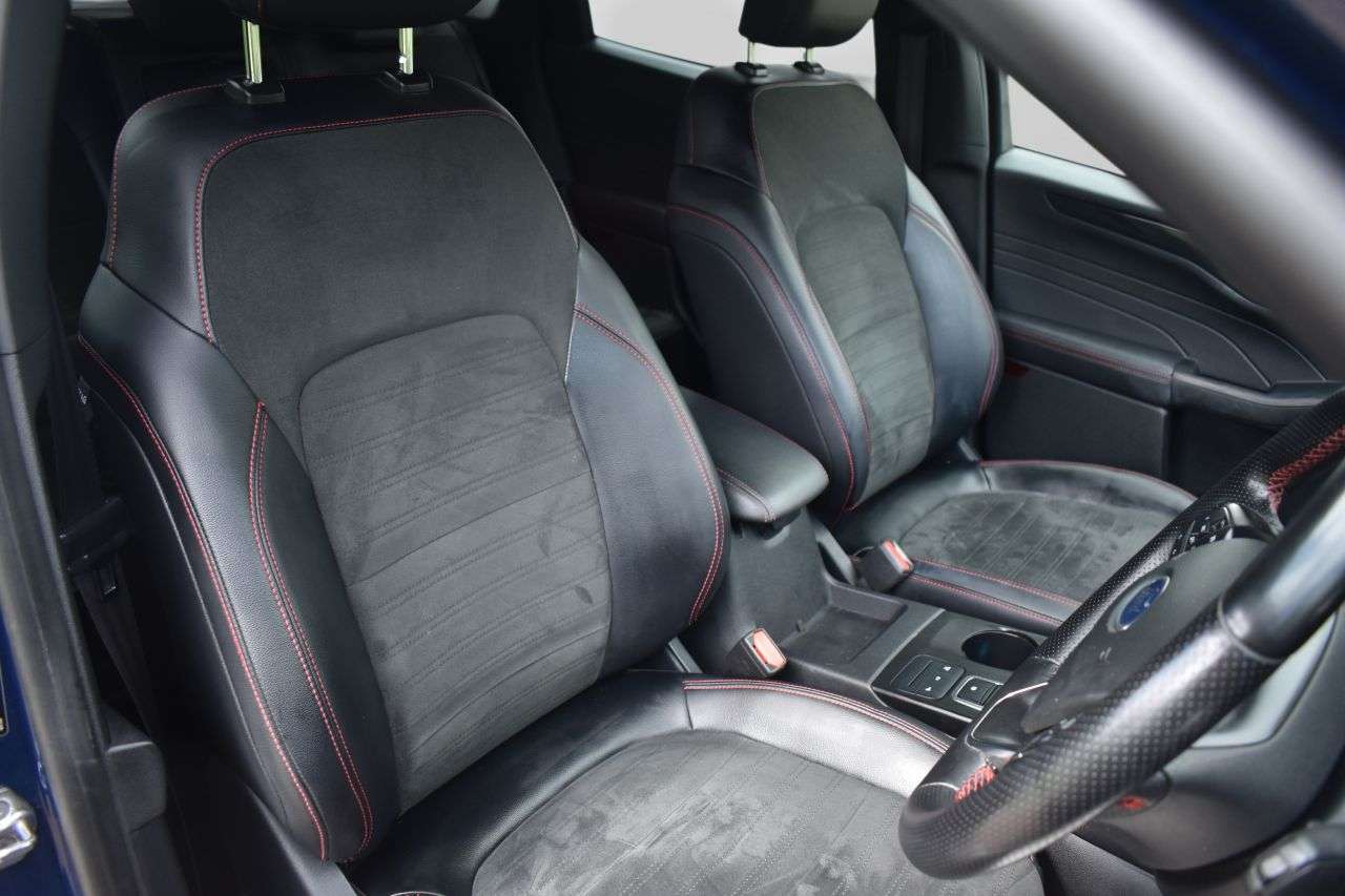 2022 FORD KUGA 2022 FORD KUGA