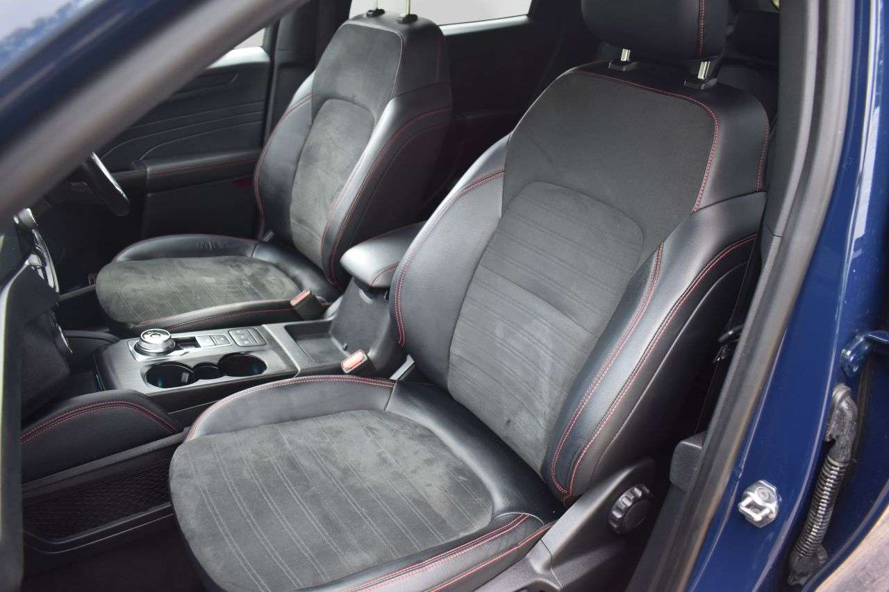 2022 FORD KUGA 2022 FORD KUGA