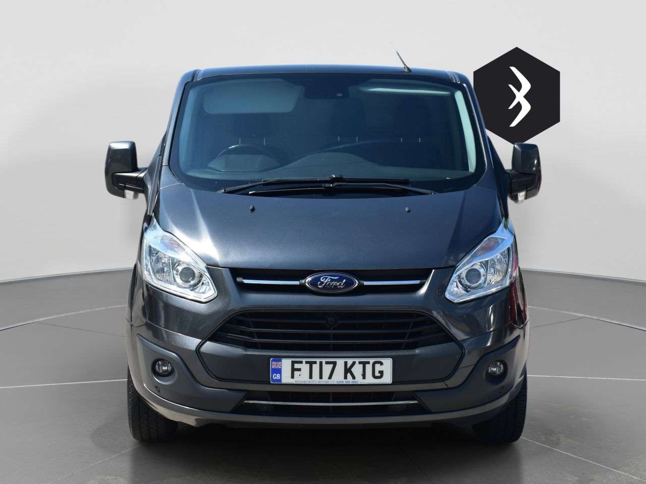 A 2017 FORD TRANSIT CUSTOM 2.0 TDCi 290 Limited Panel Van 5dr Diesel Automatic L2 H1 (161 g/km, 128 bh A 2017 FORD TRANSIT CUSTOM 2.0 TDCi 290 Limited Panel Van 5dr Diesel Automatic L2 H1 (161 g/km, 128 bh