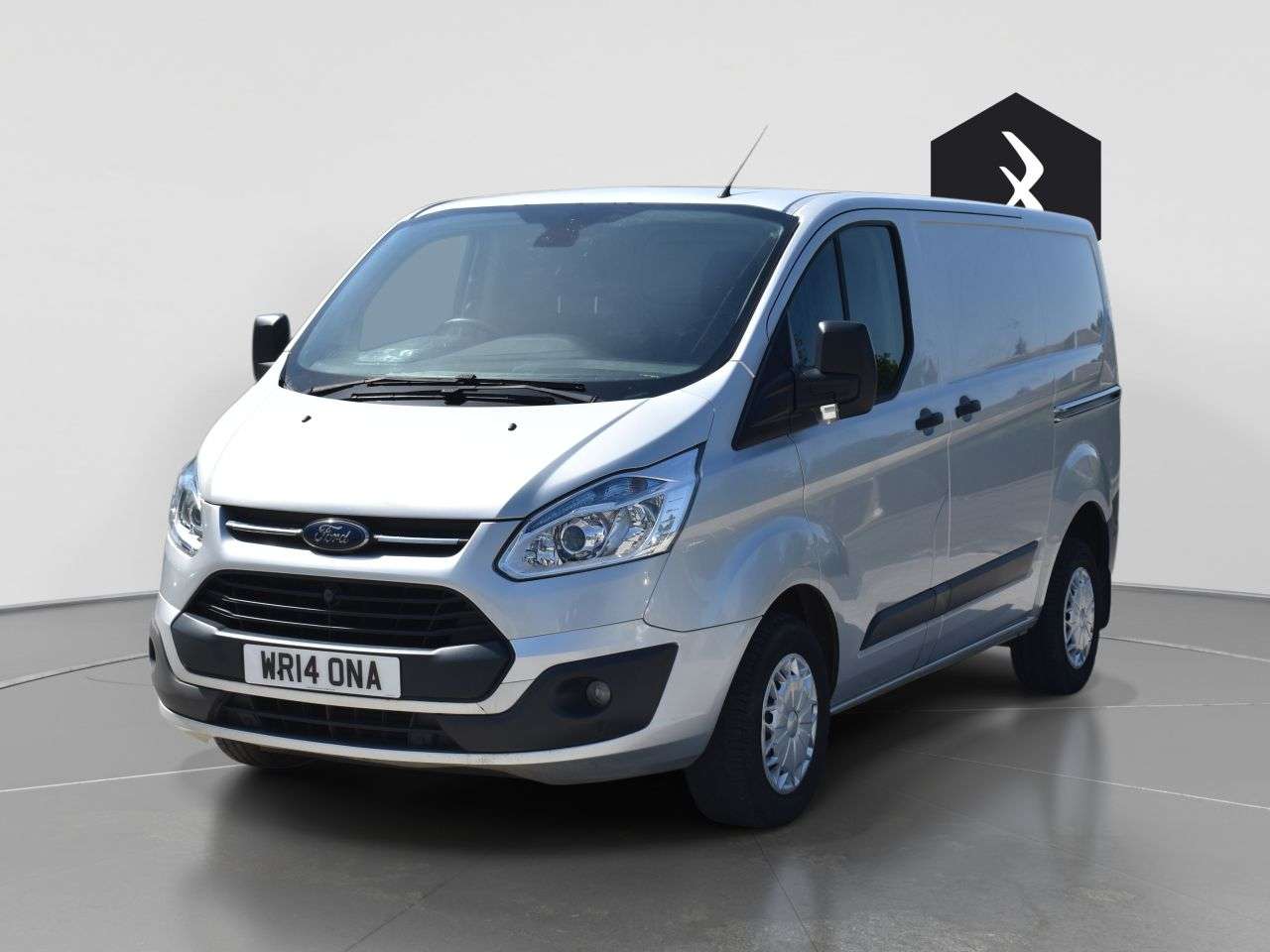 A 2014 FORD TRANSIT CUSTOM 2.2 TDCi 290 Trend Combi Van 5dr Diesel Manual L2 H1 (191 g/km, 98 bhp) *** A 2014 FORD TRANSIT CUSTOM 2.2 TDCi 290 Trend Combi Van 5dr Diesel Manual L2 H1 (191 g/km, 98 bhp) ***