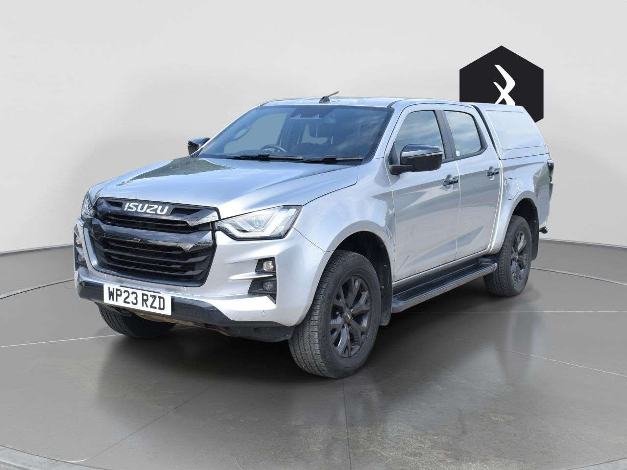 A 2023 ISUZU D-MAX 1.9 TD V-Cross Pickup Double Cab 4dr Diesel Auto 4WD Euro 6 (s/s) (164 ps) A 2023 ISUZU D-MAX 1.9 TD V-Cross Pickup Double Cab 4dr Diesel Auto 4WD Euro 6 (s/s) (164 ps)