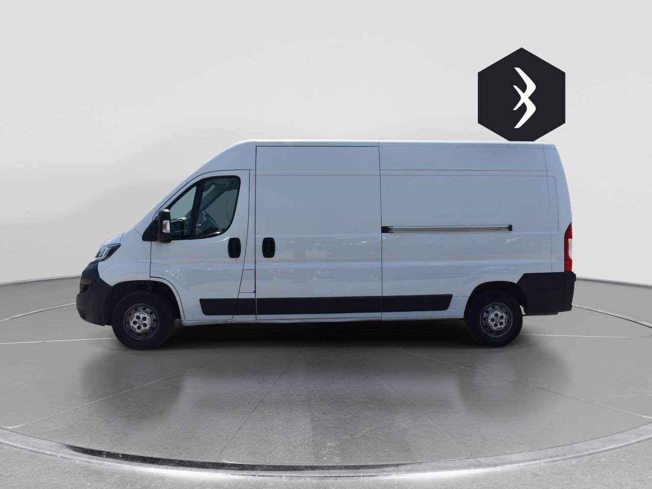 A 2022 PEUGEOT BOXER 2.2 BlueHDi 335 Professional Panel Van 5dr Diesel Manual L3 H2 Euro 6 (s/s) A 2022 PEUGEOT BOXER 2.2 BlueHDi 335 Professional Panel Van 5dr Diesel Manual L3 H2 Euro 6 (s/s)