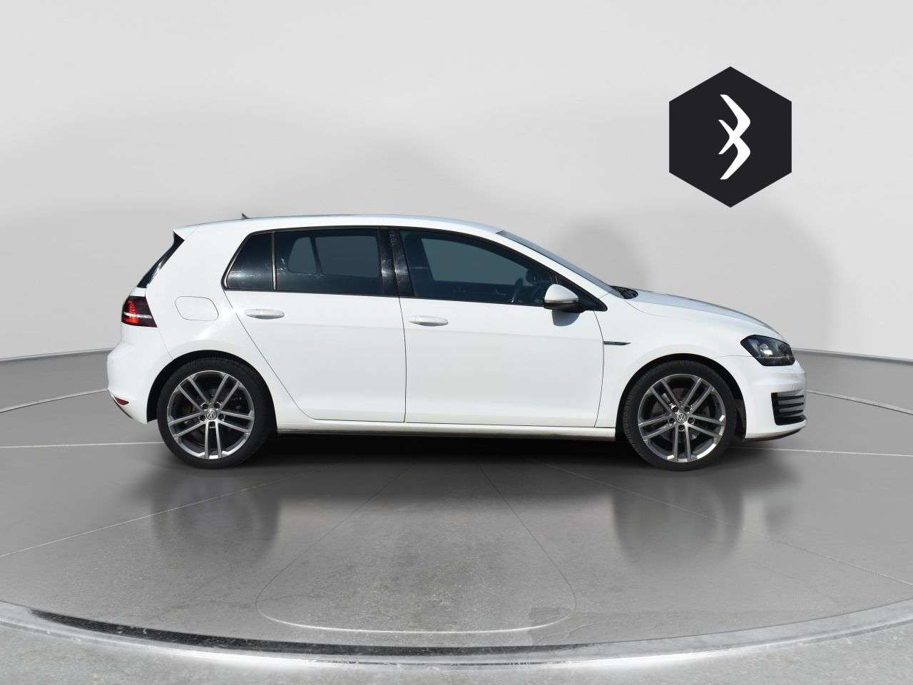 2017 VOLKSWAGEN GOLF 2017 VOLKSWAGEN GOLF