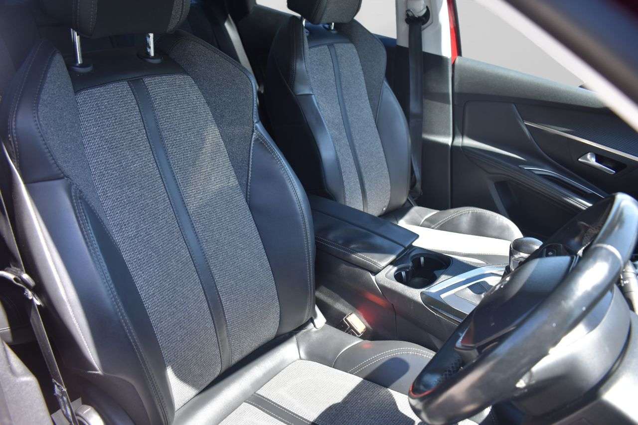 2017 PEUGEOT 3008 2017 PEUGEOT 3008
