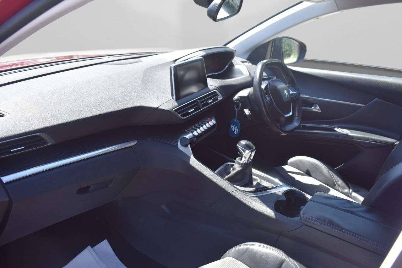 2017 PEUGEOT 3008 2017 PEUGEOT 3008
