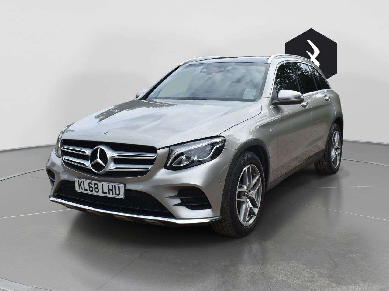 A 2019 MERCEDES-BENZ GLC 2.1 GLC220d AMG Line (Premium Plus) SUV 5dr Diesel G-Tronic+ 4MATIC Euro 6 A 2019 MERCEDES-BENZ GLC 2.1 GLC220d AMG Line (Premium Plus) SUV 5dr Diesel G-Tronic+ 4MATIC Euro 6