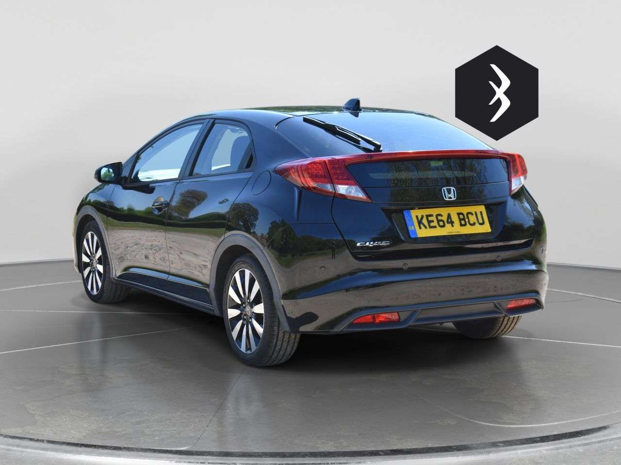A 2015 HONDA CIVIC 1.8 i-VTEC SE Plus Hatchback 5dr Petrol Auto Euro 5 (142 ps) ***FULL HISTOR A 2015 HONDA CIVIC 1.8 i-VTEC SE Plus Hatchback 5dr Petrol Auto Euro 5 (142 ps) ***FULL HISTOR