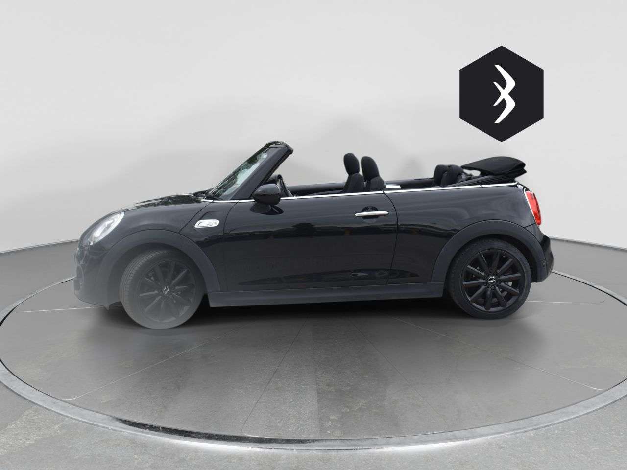 A 2017 MINI CONVERTIBLE 2.0 Cooper S Convertible 2dr Petrol Manual Euro 6 (s/s) (192 ps) ***128 AA A 2017 MINI CONVERTIBLE 2.0 Cooper S Convertible 2dr Petrol Manual Euro 6 (s/s) (192 ps) ***128 AA