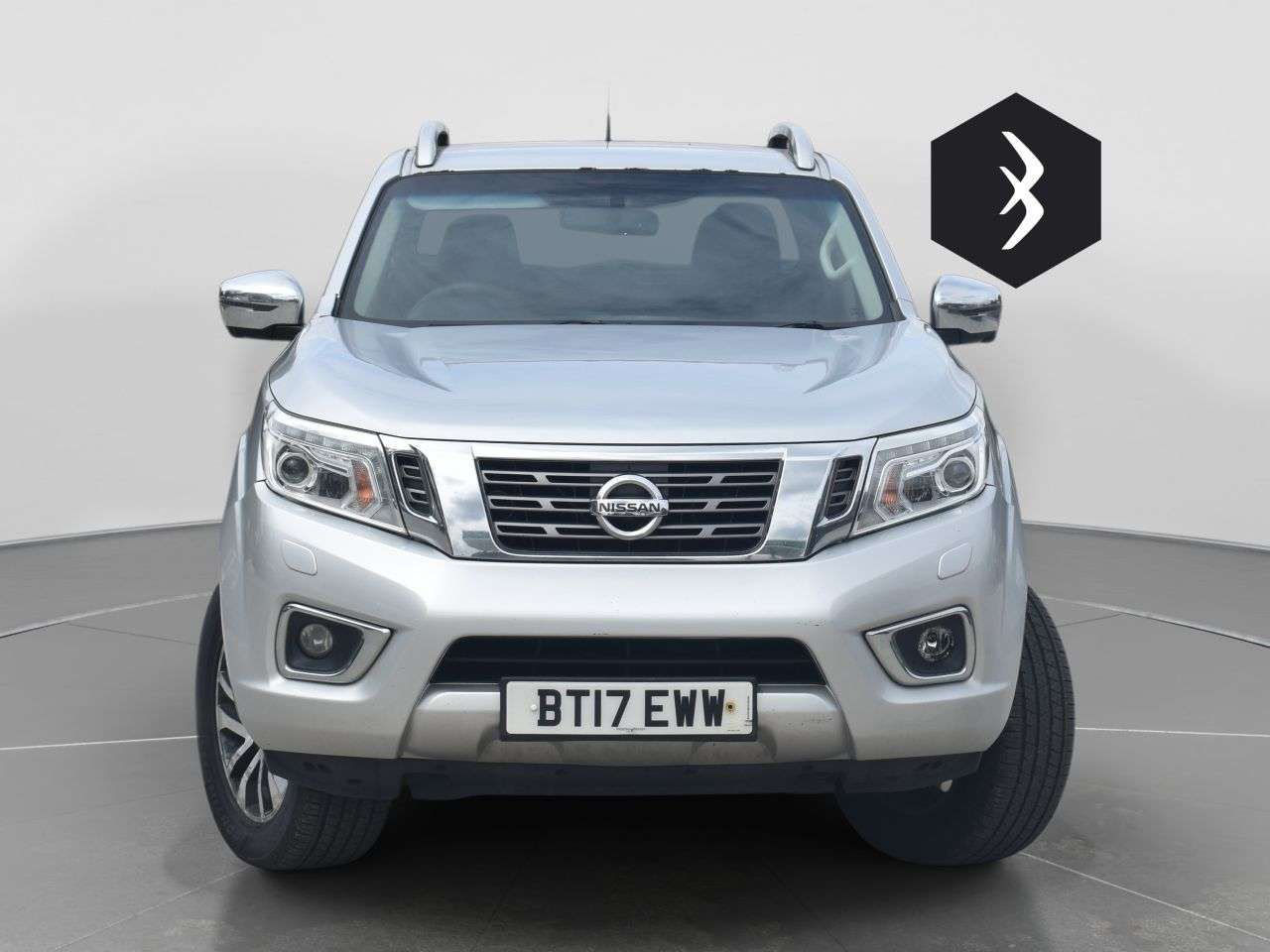 A 2017 NISSAN NAVARA 2.3 dCi Tekna Pickup Double Cab 4dr Diesel Auto 4WD Euro 6 (190 ps) ***128 A 2017 NISSAN NAVARA 2.3 dCi Tekna Pickup Double Cab 4dr Diesel Auto 4WD Euro 6 (190 ps) ***128