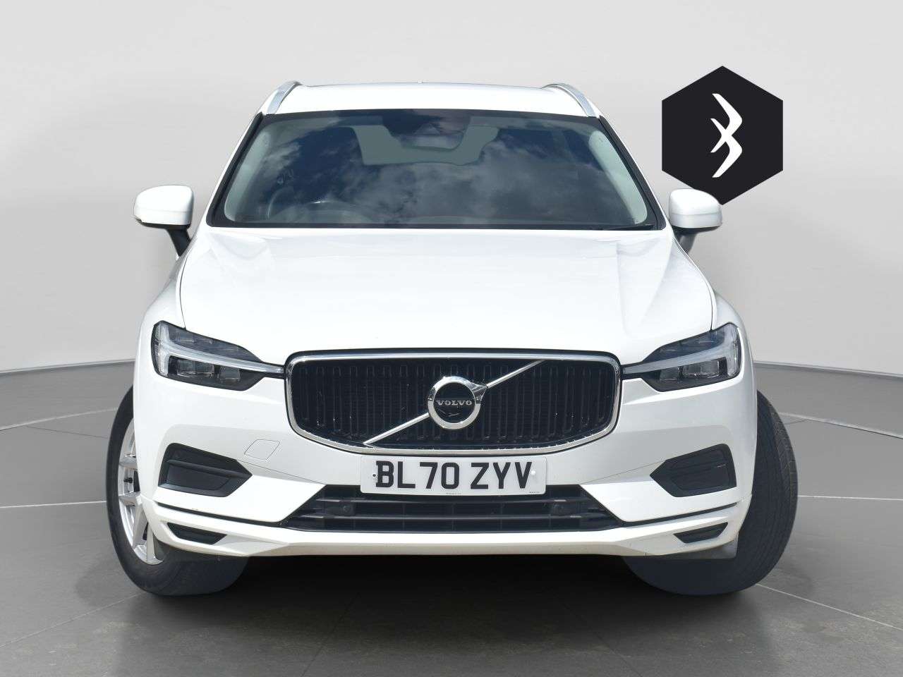A 2021 VOLVO XC60 2.0 B4 MHEV Momentum SUV 5dr Diesel Hybrid Auto Euro 6 (s/s) (197 ps) ***12 A 2021 VOLVO XC60 2.0 B4 MHEV Momentum SUV 5dr Diesel Hybrid Auto Euro 6 (s/s) (197 ps) ***12