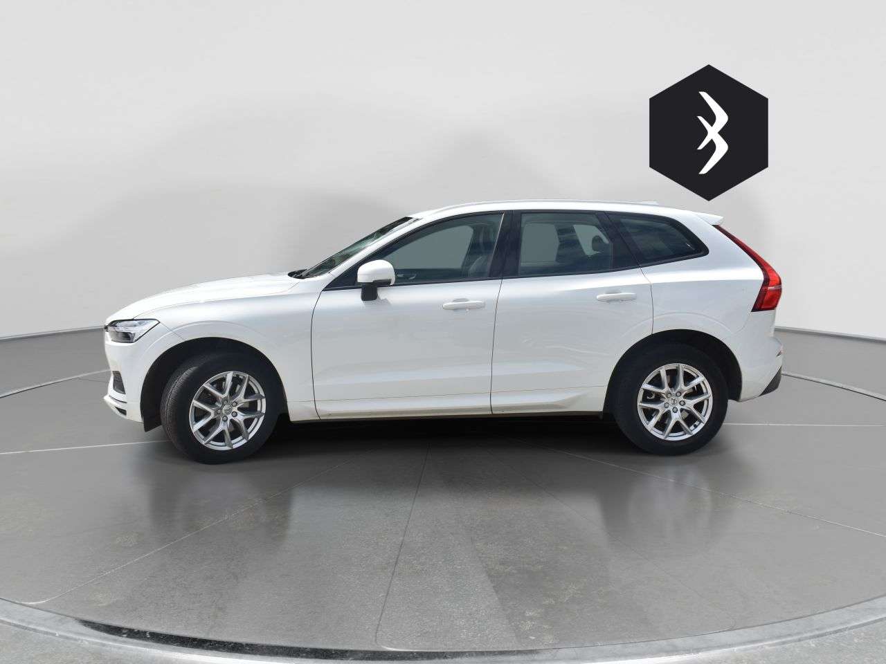 A 2021 VOLVO XC60 2.0 B4 MHEV Momentum SUV 5dr Diesel Hybrid Auto Euro 6 (s/s) (197 ps) ***12 A 2021 VOLVO XC60 2.0 B4 MHEV Momentum SUV 5dr Diesel Hybrid Auto Euro 6 (s/s) (197 ps) ***12