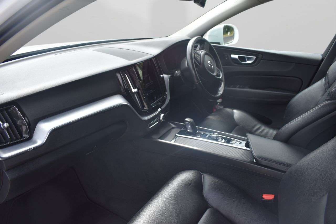 2021 VOLVO XC60 2021 VOLVO XC60