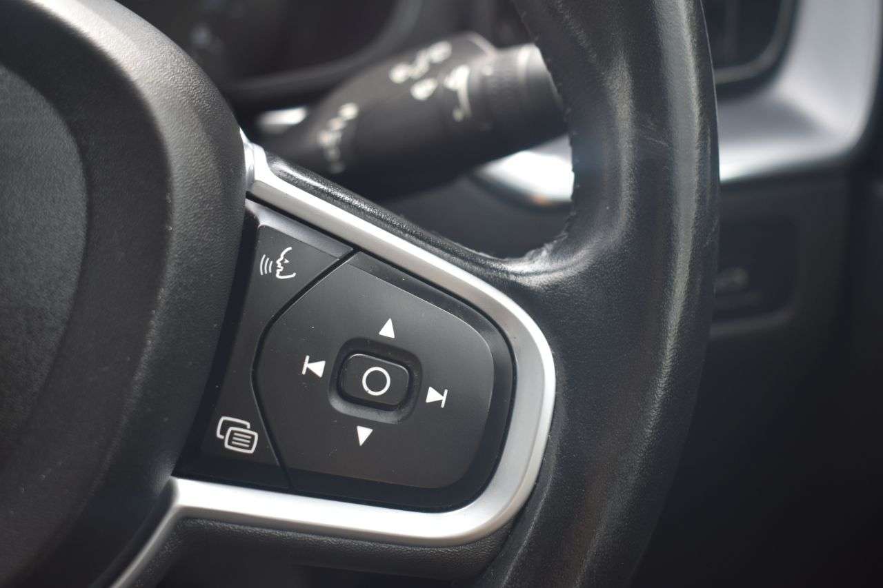 2021 VOLVO XC60 2021 VOLVO XC60