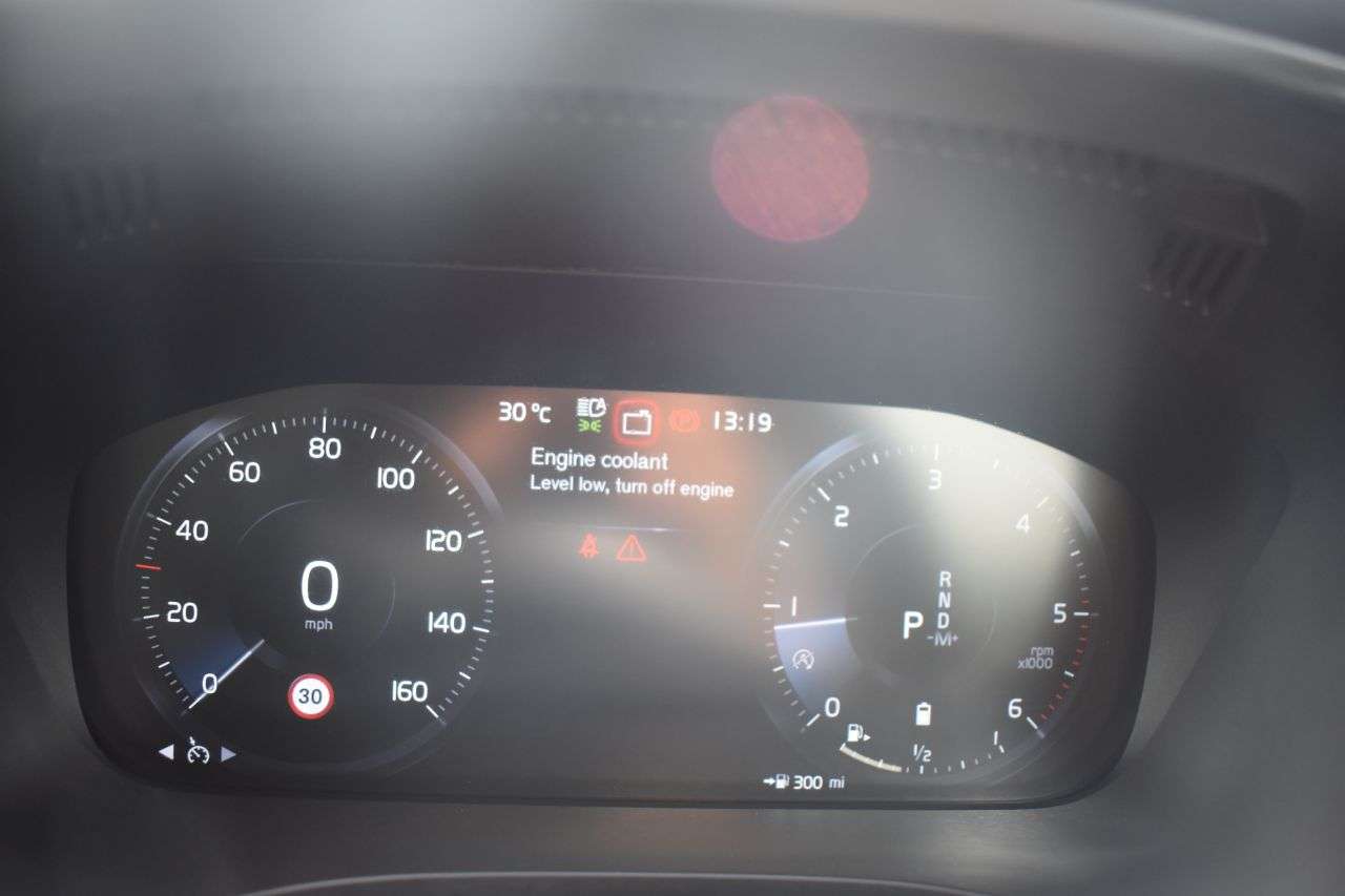 2021 VOLVO XC60 2021 VOLVO XC60