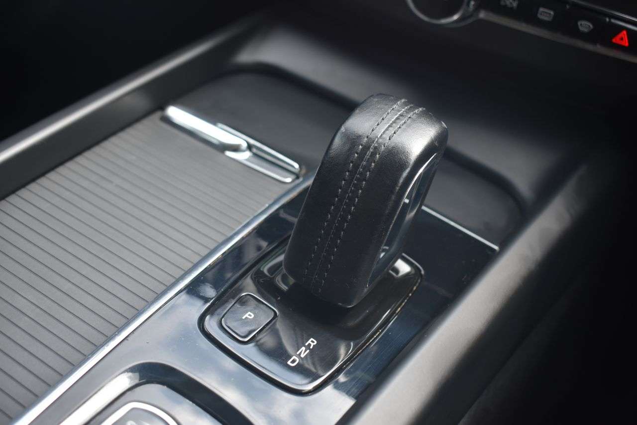 2021 VOLVO XC60 2021 VOLVO XC60