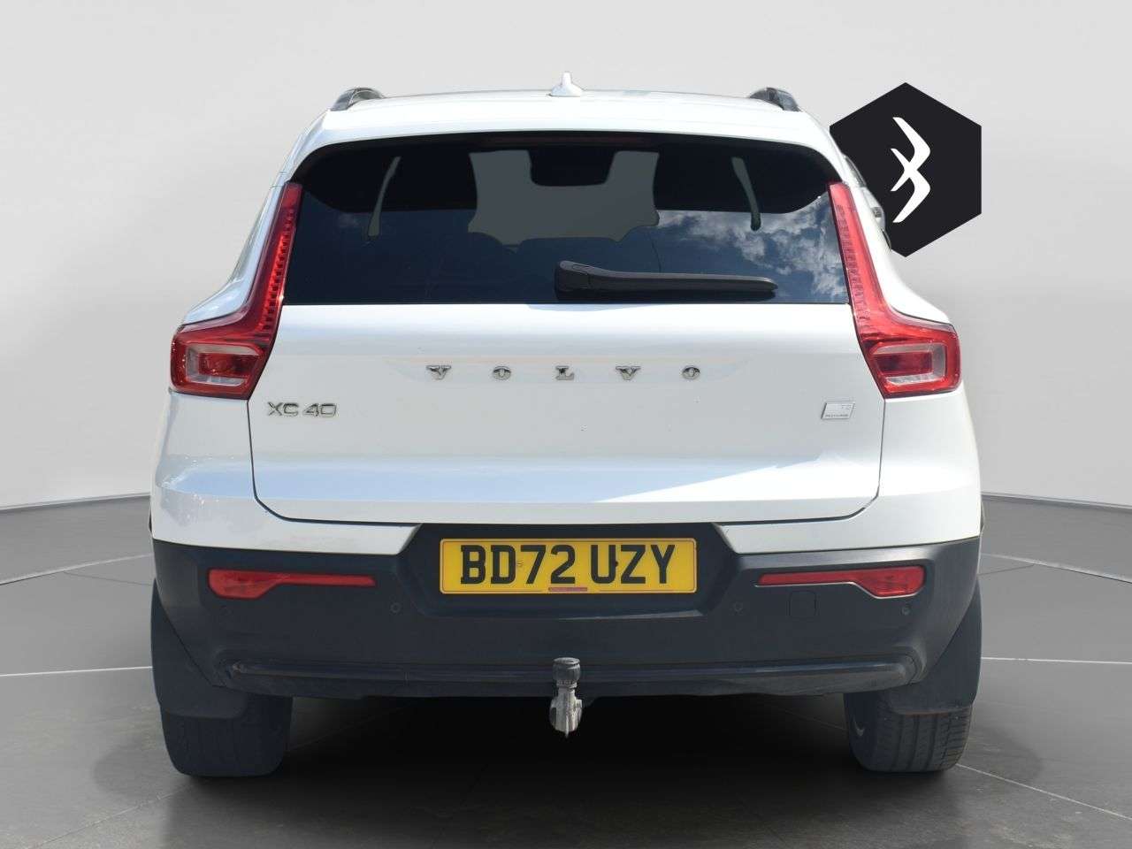 A 2023 VOLVO XC40 1.5h T5 Recharge 10.7kWh Ultimate Dark SUV 5dr Petrol Plug-in Hybrid Auto E A 2023 VOLVO XC40 1.5h T5 Recharge 10.7kWh Ultimate Dark SUV 5dr Petrol Plug-in Hybrid Auto E